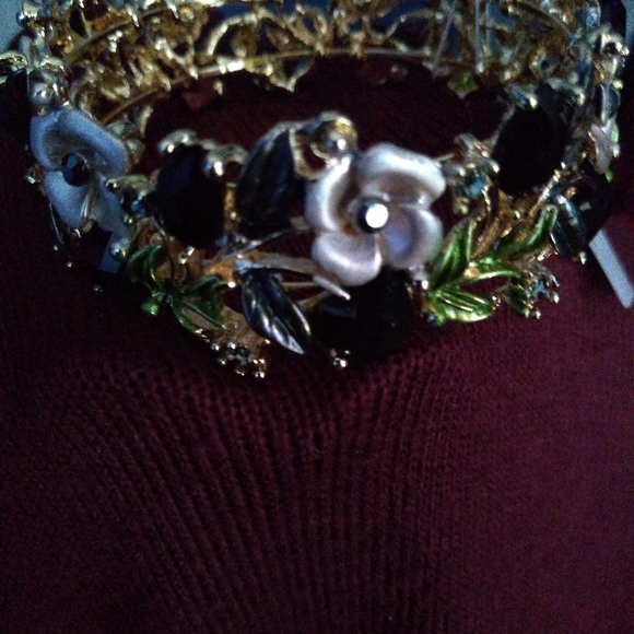 New fashion Bangles Bracelets. - Picture 6 of 6